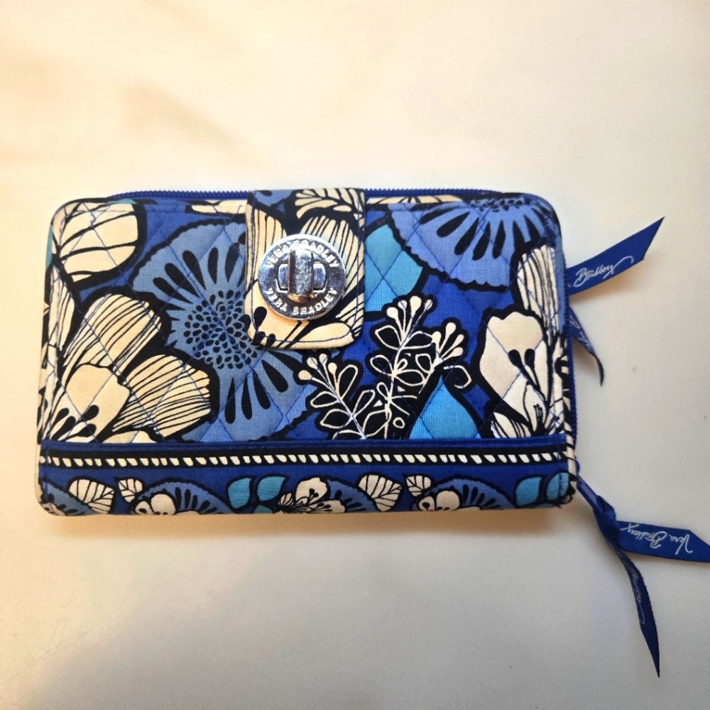 Vera Bradley Blue Bayou Turnlock Wallet Clutch